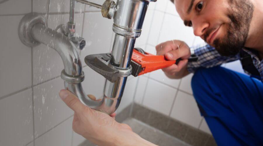Professional same day plumber services in Clinton, IA